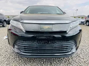 Toyota Harrier 2.0 2020 Black