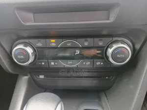 Mazda Axela 2019 Blue