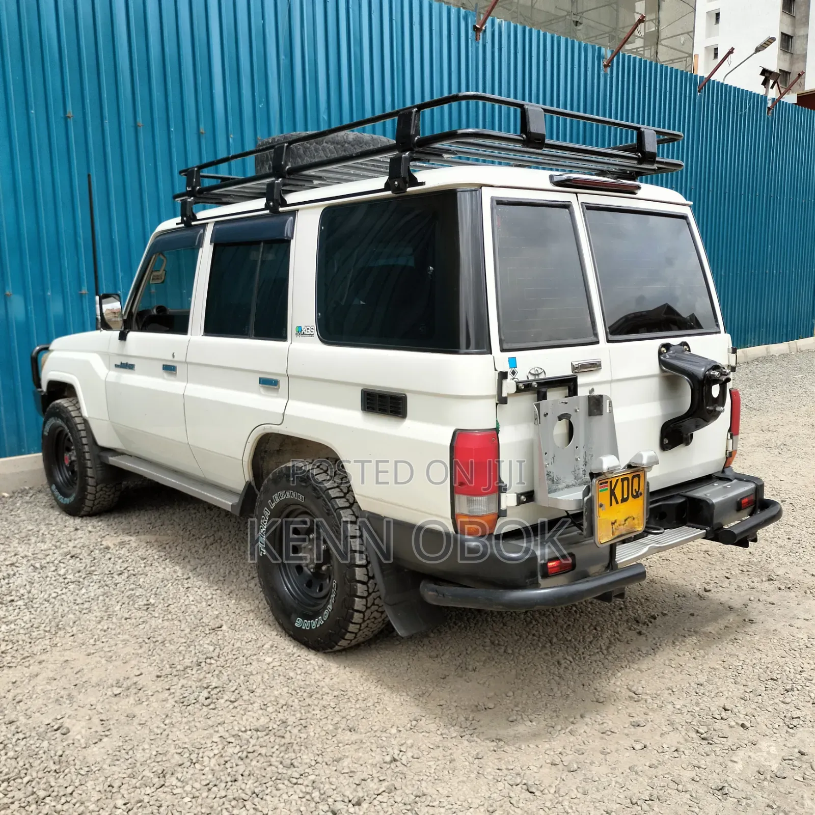Toyota Land Cruiser 2016 White