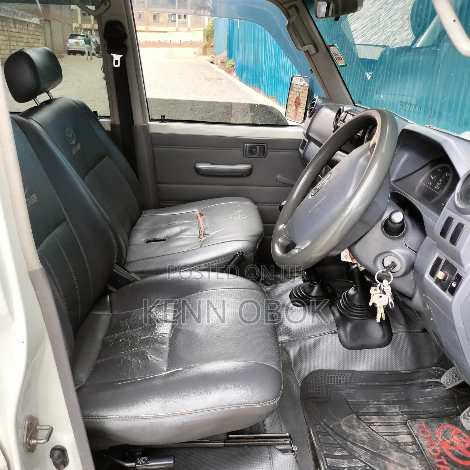 Toyota Land Cruiser 2016 White