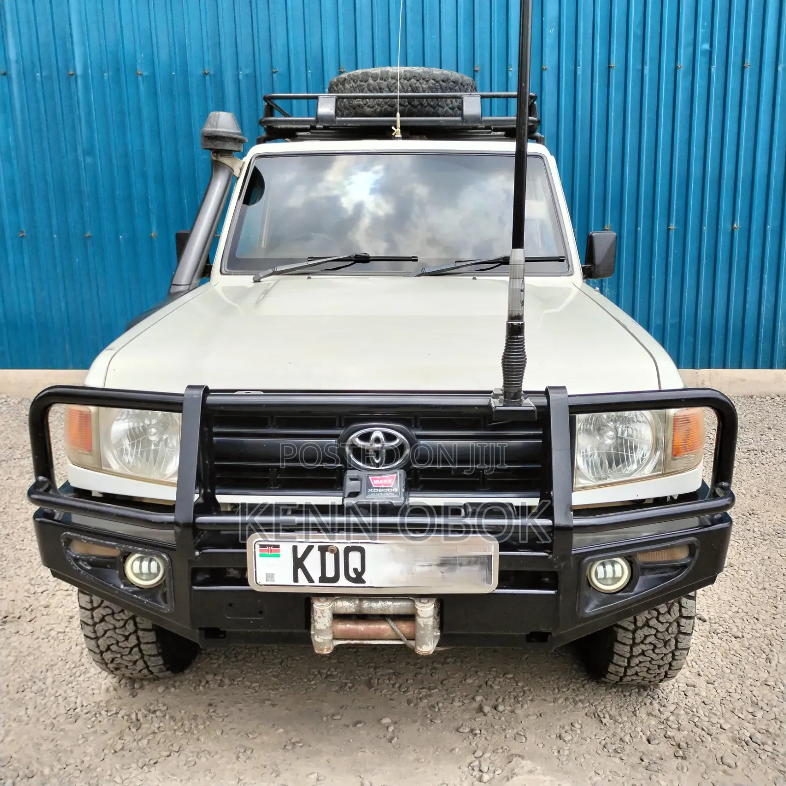 Toyota Land Cruiser 2016 White