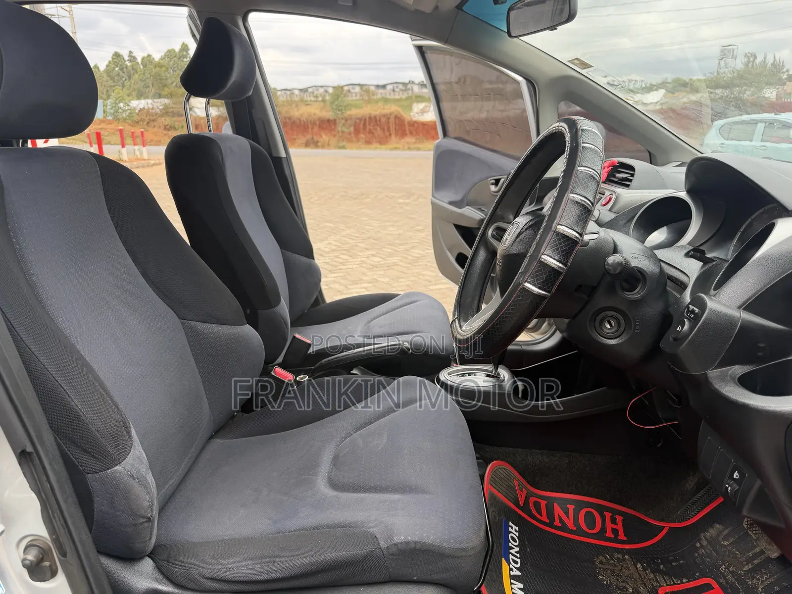 Honda Fit Automatic 2010 Gray