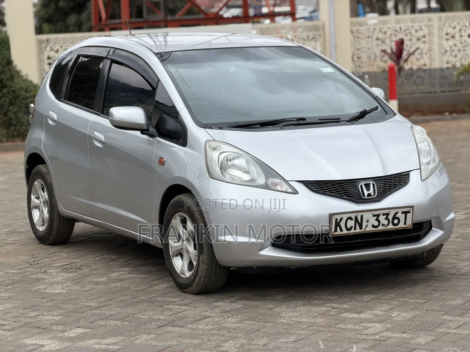 Honda Fit Automatic 2010 Gray