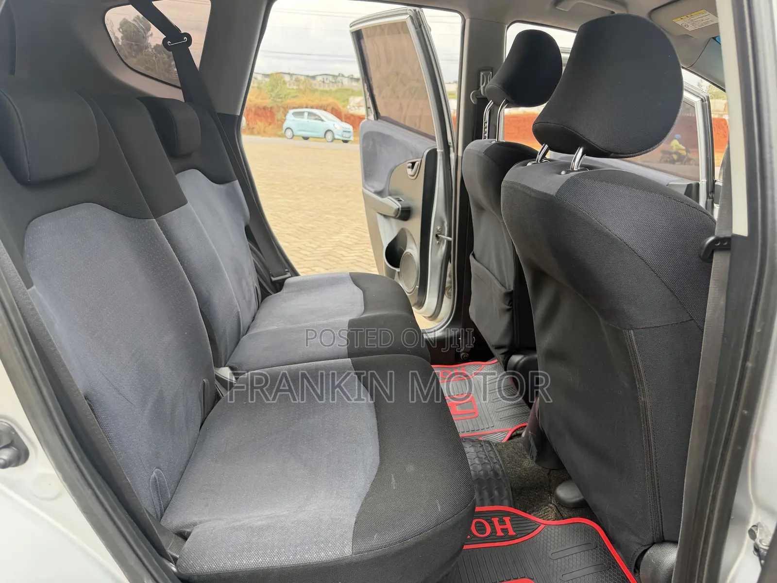 Honda Fit Automatic 2010 Gray