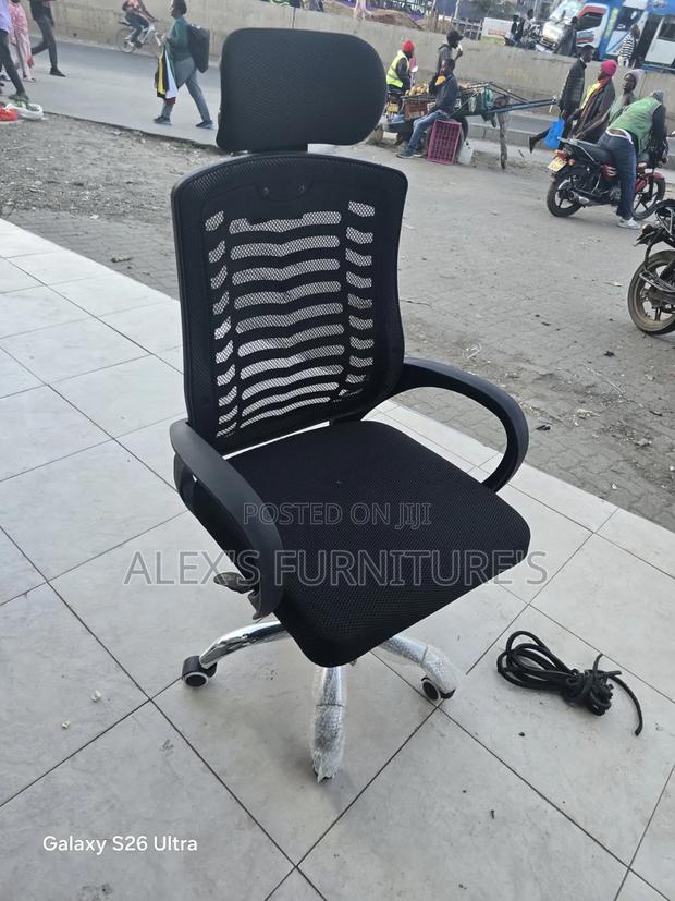 Ergonomic Office Chairs - thumbnail 2