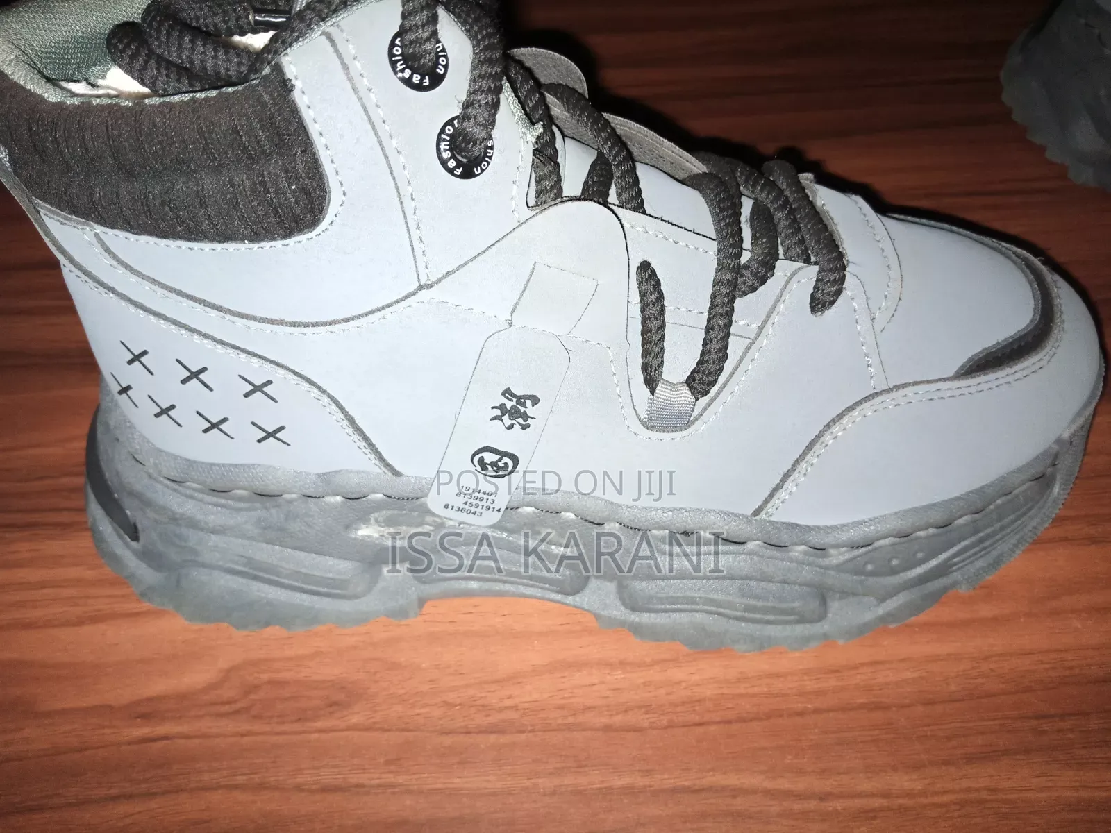 Unisex Sneakers Size '42'