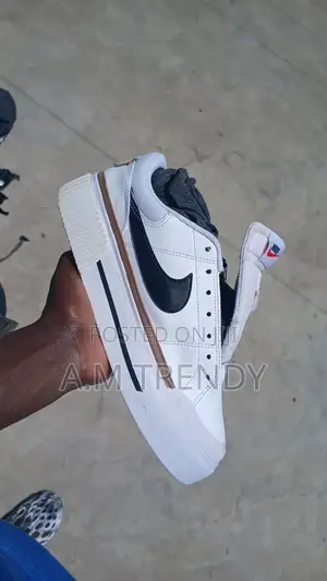 Nike Sneakers