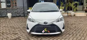 Toyota Vitz 1.0 FWD 5dr 2019 White