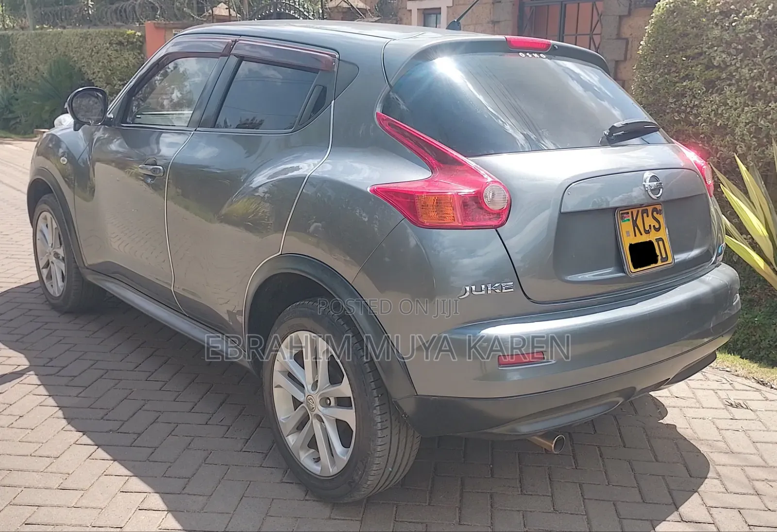 Nissan Juke SV Automatic 2011 Gray