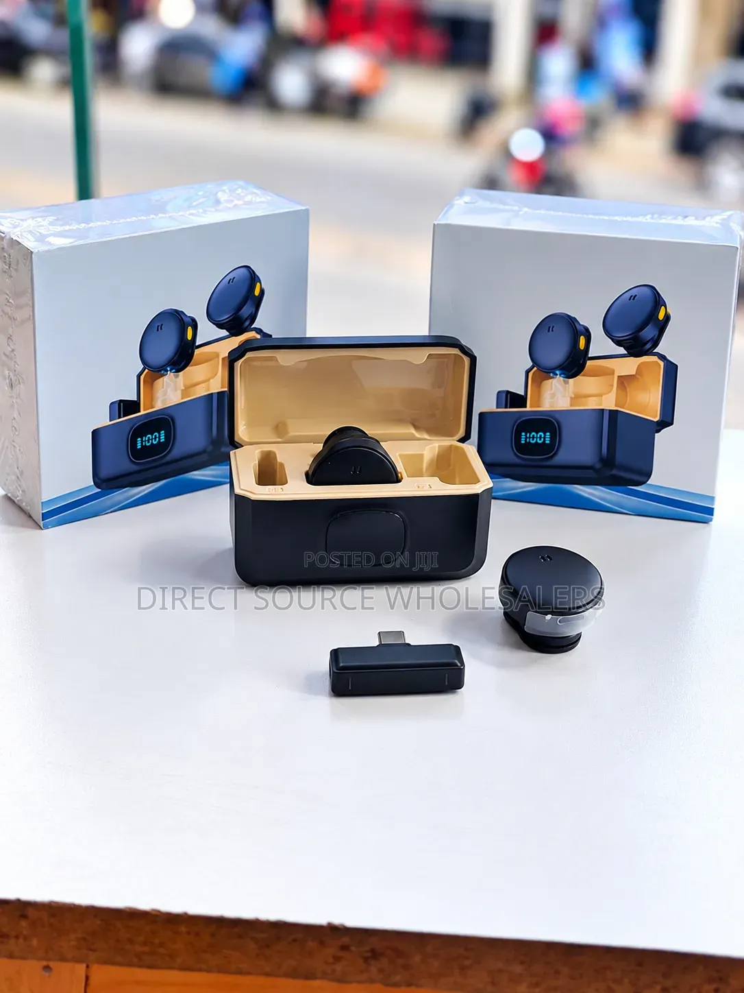 Wireless Clip-on Microphone Set for TikTok & Live Streaming