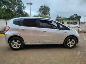 Honda Fit 2010 Silver