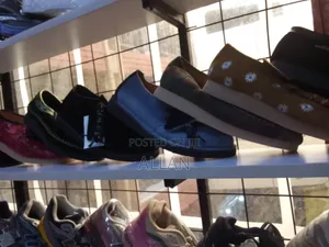 Clarks, Wallabees, Unruly