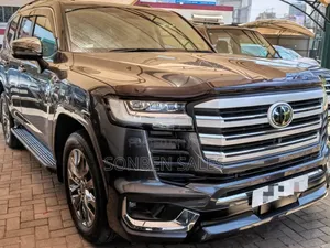 Toyota Land Cruiser 3.5 V6 2022 Gray