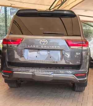 Toyota Land Cruiser 3.5 V6 2022 Gray