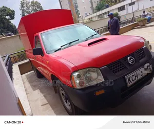 Nissan Hardbody 2009 Red