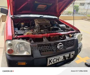 Nissan Hardbody 2009 Red