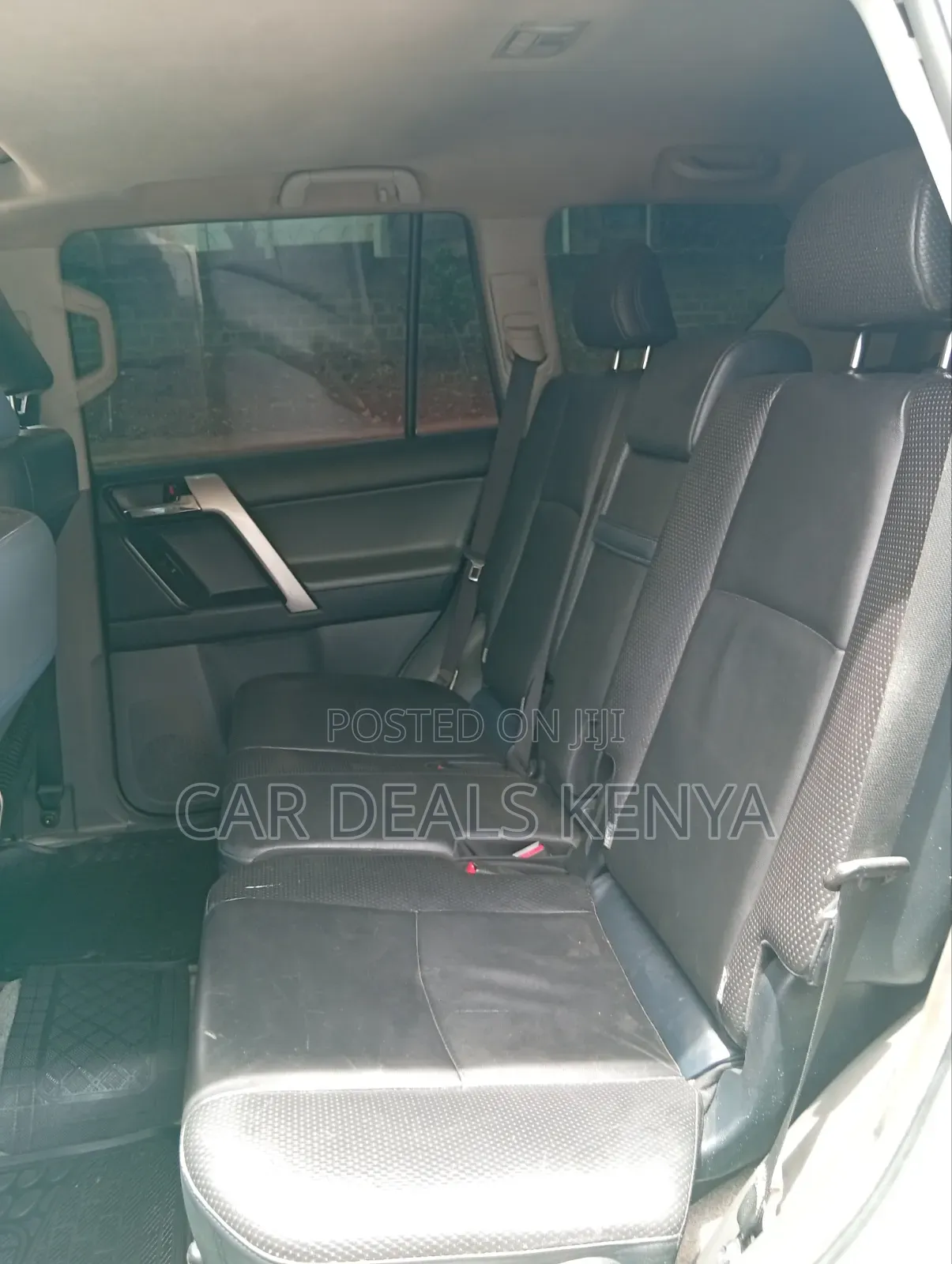 Toyota Land Cruiser Prado 2.7 i 2011 White