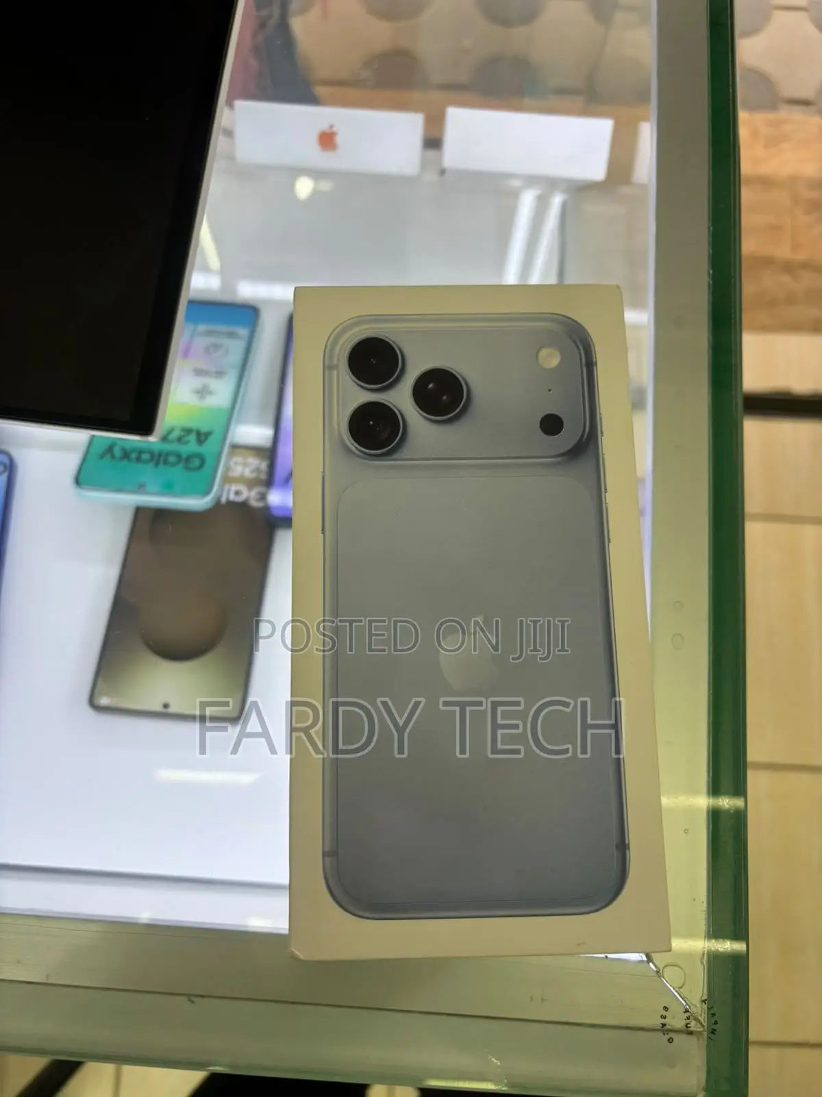 New Apple iPhone 18 Pro Max 256 GB Blue