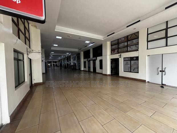 Commercial Space to Let - thumbnail 4