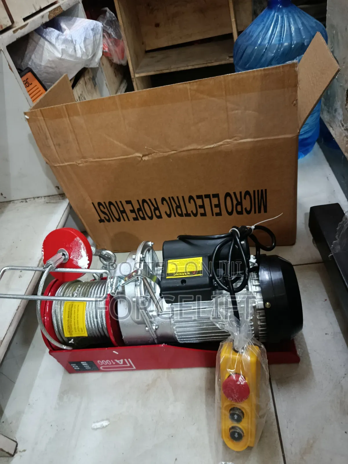 Shop Hoist