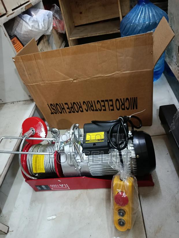 Shop Hoist - main view