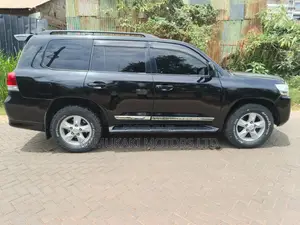 Toyota Land Cruiser 2010 Black