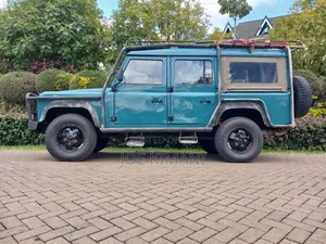 Land Rover Defender Base 4x4 1993 Green