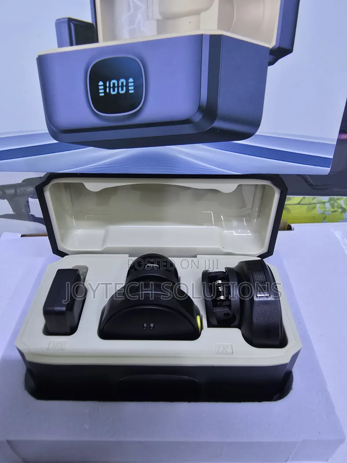 Smart Dual Wireless Microphone Kit for TikTok, Vlog & Interviews