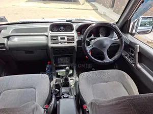Mitsubishi Pajero 2007 Silver