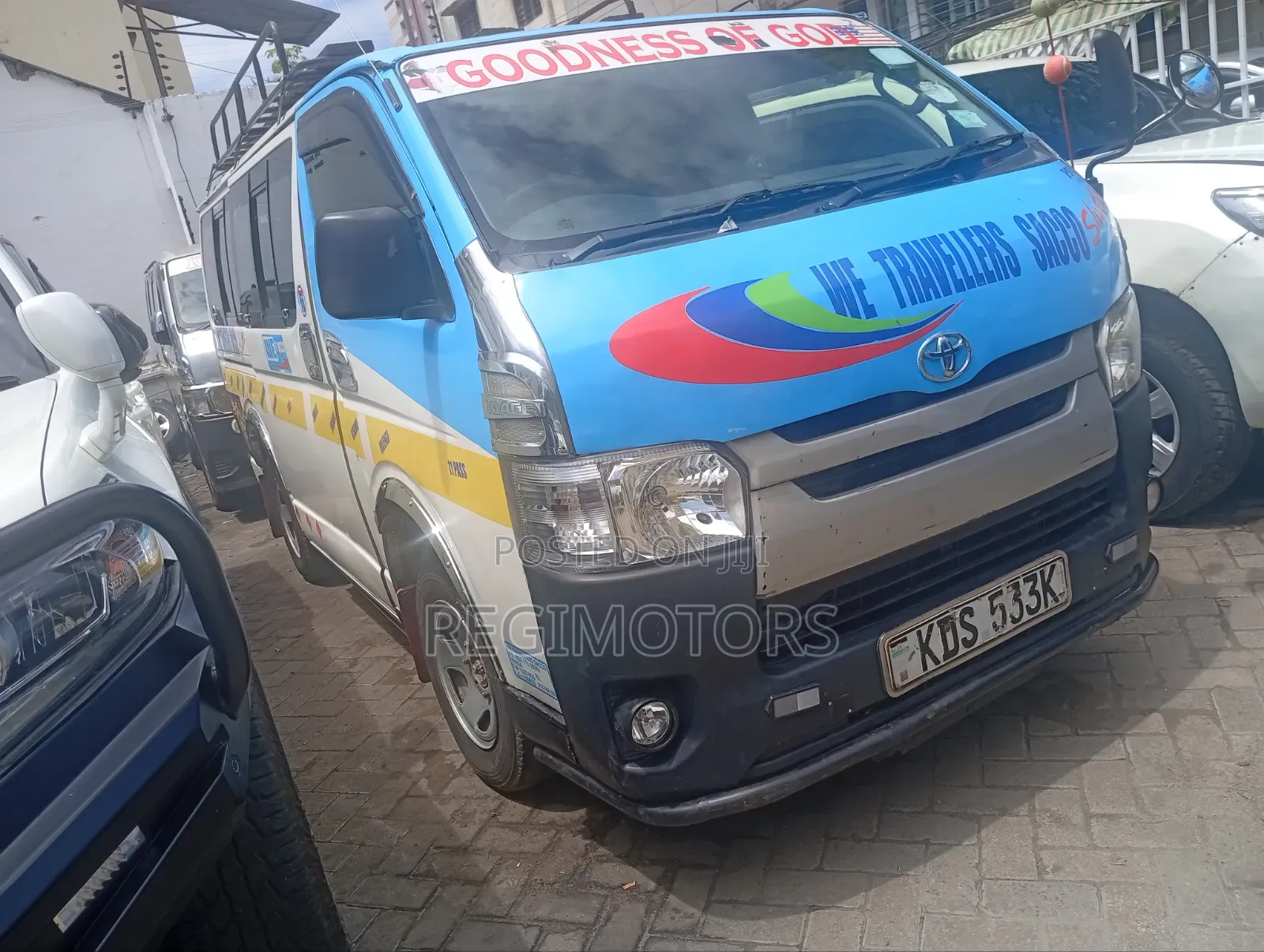 Toyota HiAce 2015 White
