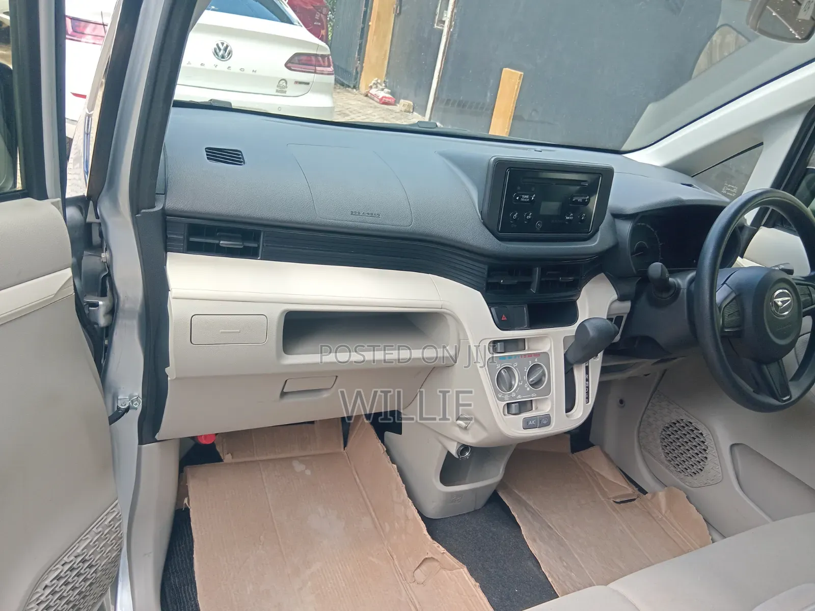 Daihatsu Move 2019 Silver
