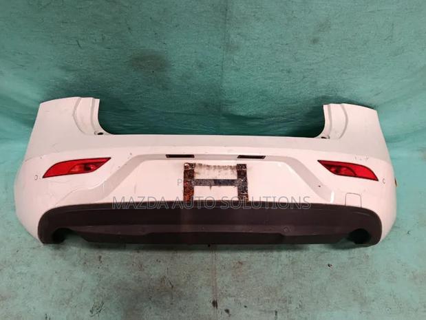 Volvo V40 Rear Bumper - main view
