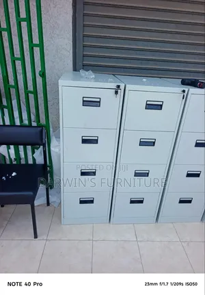 4 Drowers Cabinets