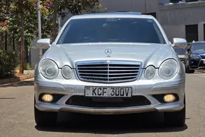 Mercedes-Benz E300 2008 Silver