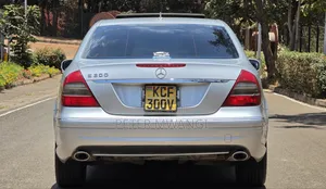 Mercedes-Benz E300 2008 Silver