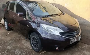 Nissan Note 2014 Purple