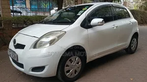 Toyota Vitz 2011 White