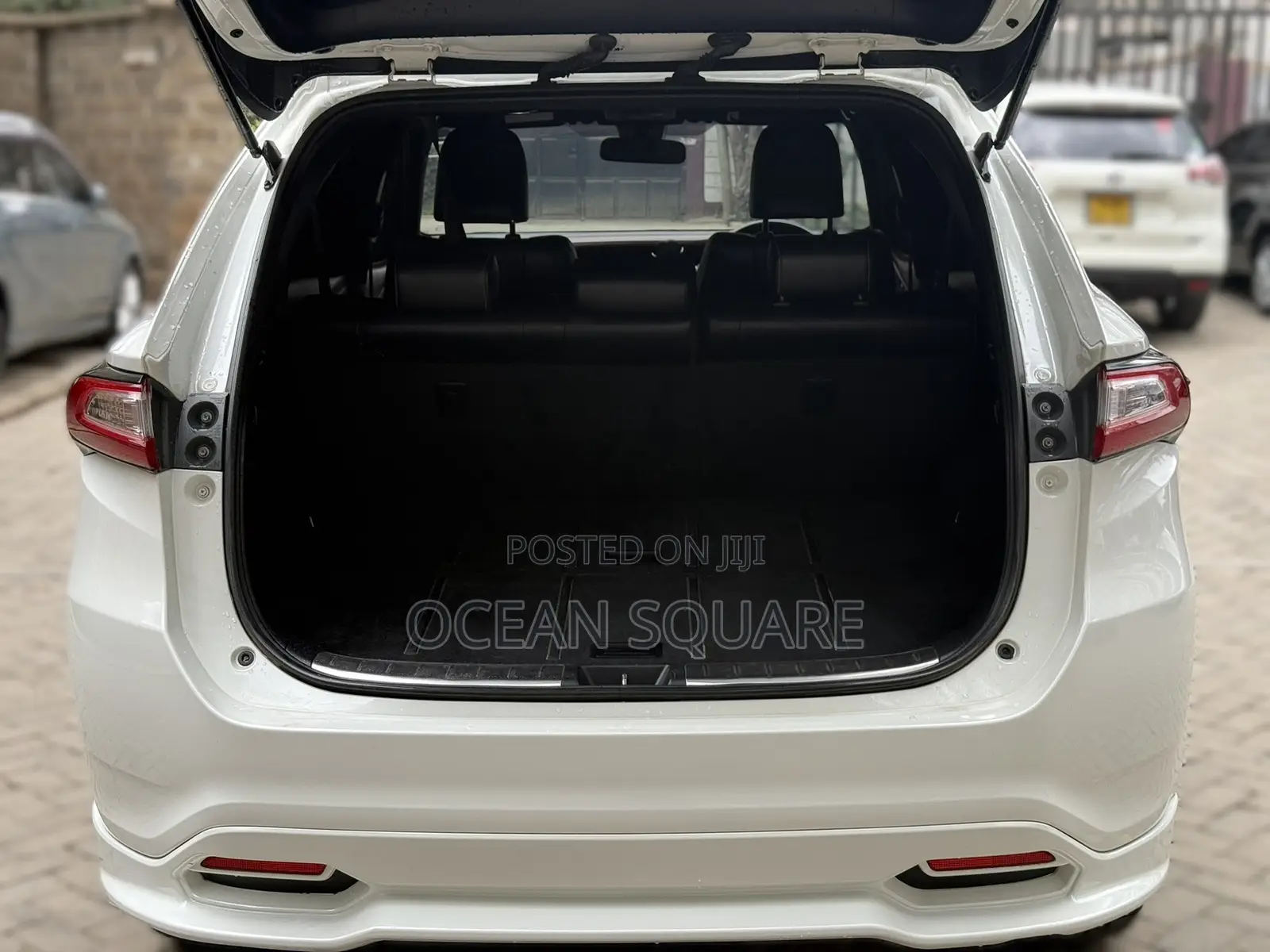 Toyota Harrier 2018 White