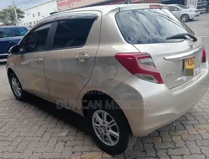 Toyota Vitz 2014 Gold