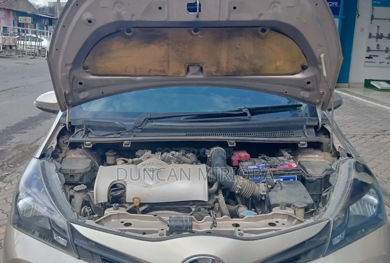 Toyota Vitz 2014 Gold