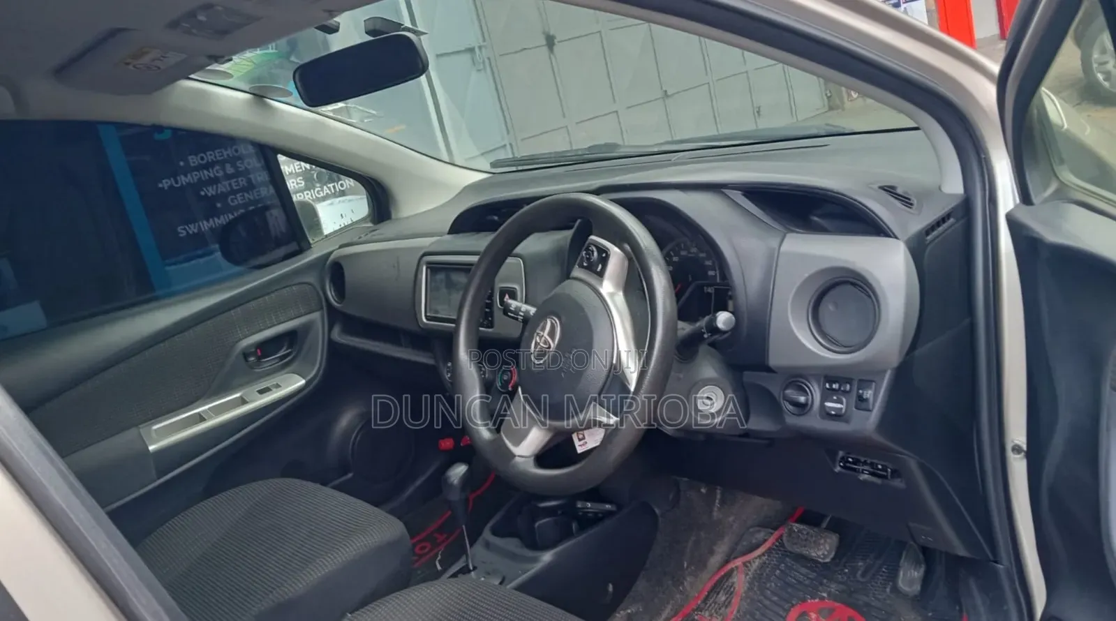 Toyota Vitz 2014 Gold