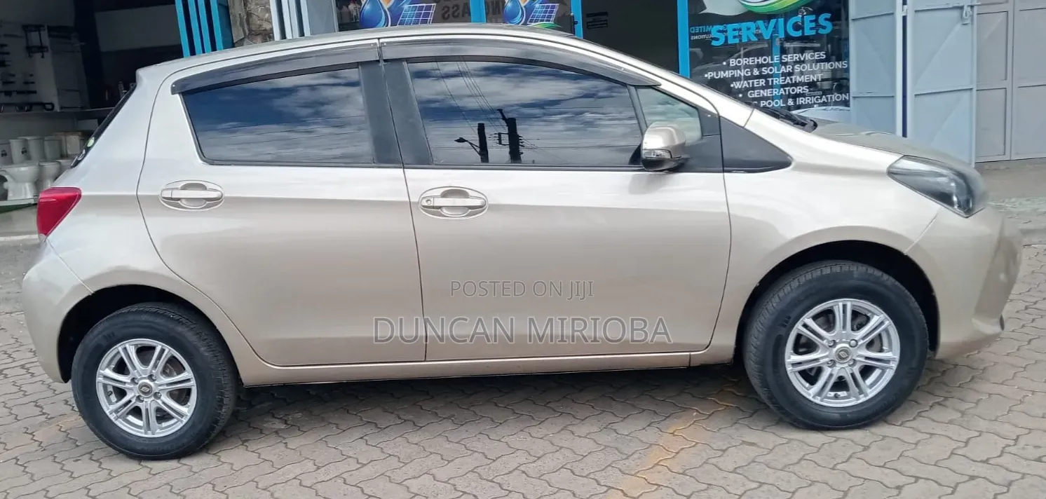 Toyota Vitz 2014 Gold