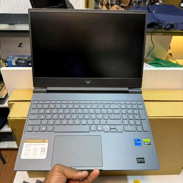 Laptop HP Victus 15 16GB Intel Core i7 SSD 1T - thumbnail 2