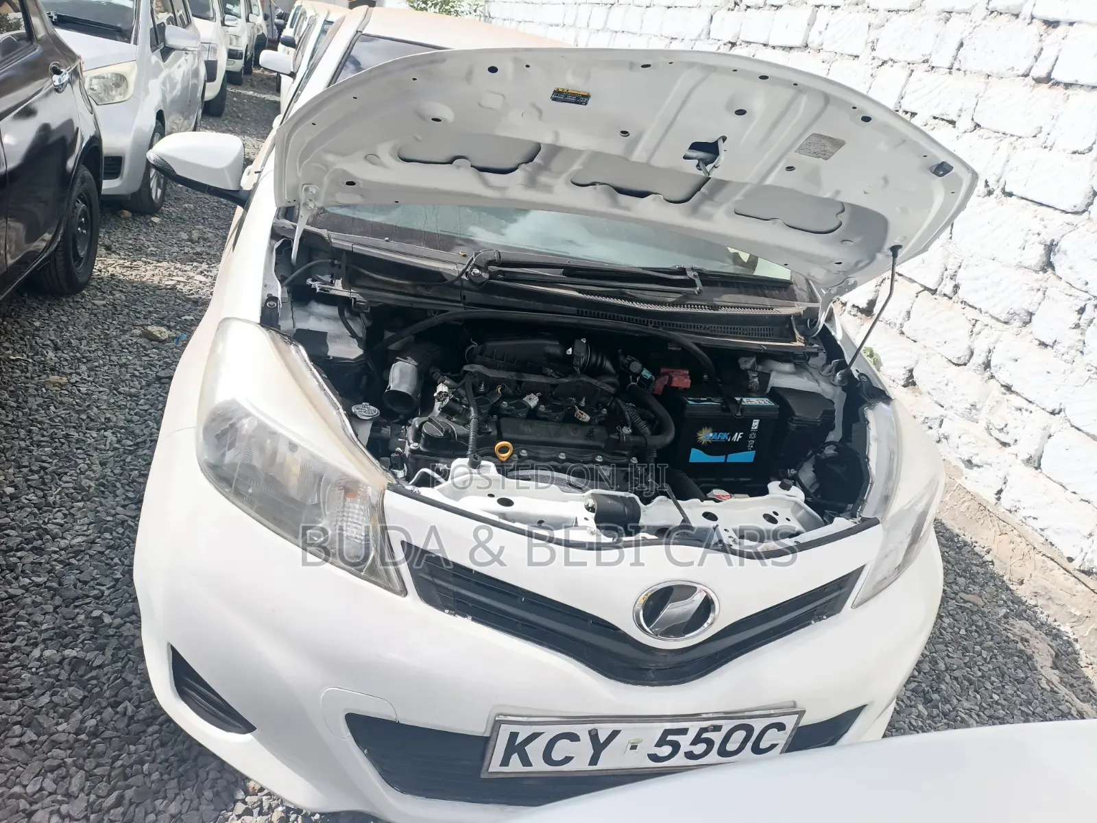 Toyota Vitz 2013 White