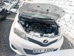 Toyota Vitz 2013 White