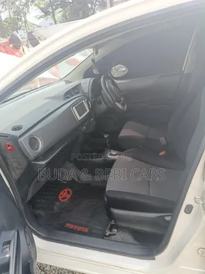 Toyota Vitz 2013 White