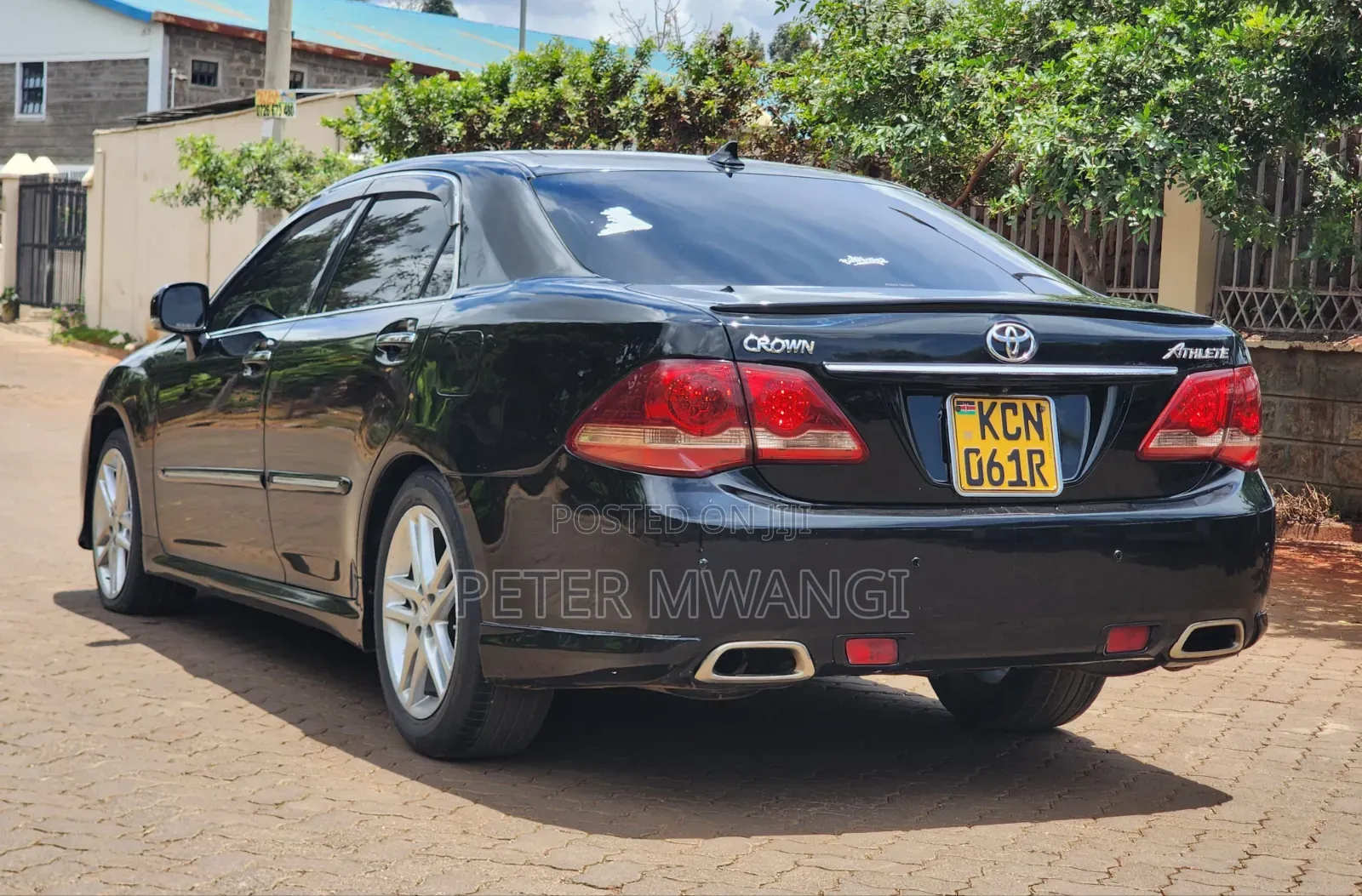 Toyota Crown 2010
