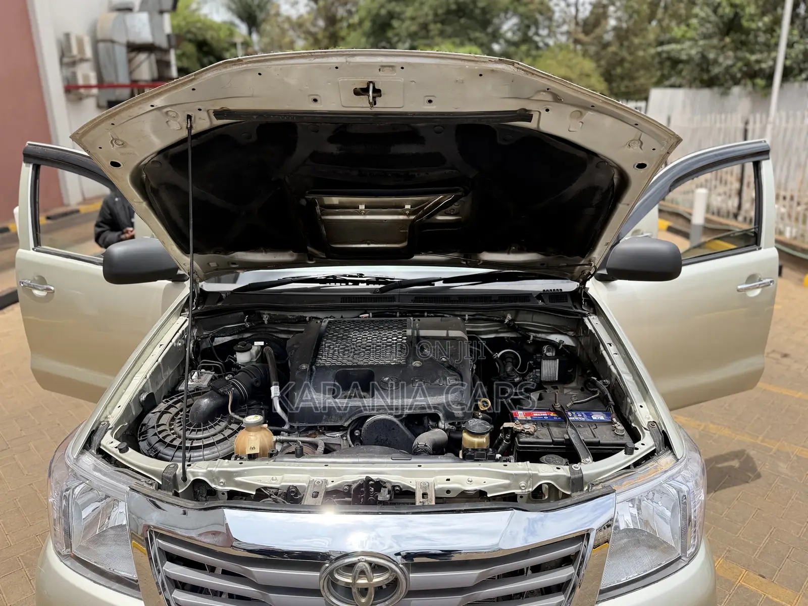 Toyota Hilux 2008 Silver