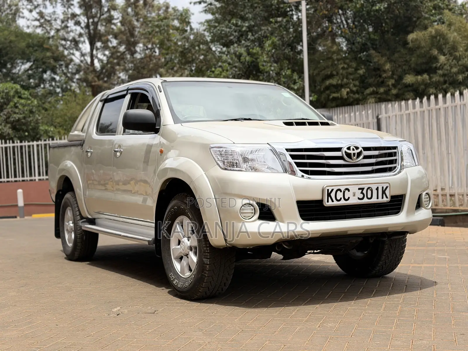 Toyota Hilux 2008 Silver