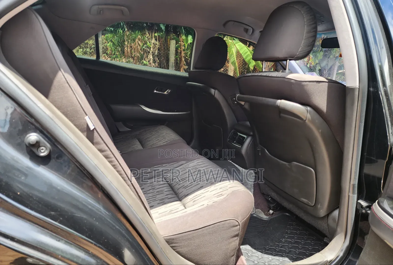 Toyota Crown 2010